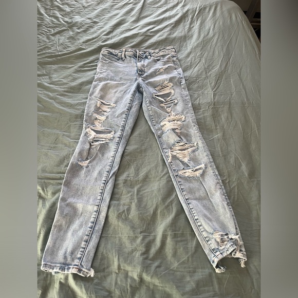 Distressed American Eagle stretchy high waist straight Light Women's Jeans 6 - Picture 1 of 7